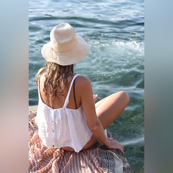 NEW BEACHWOOD BABY playa tank top in blanco one size White Linen - Picture 4 of 12